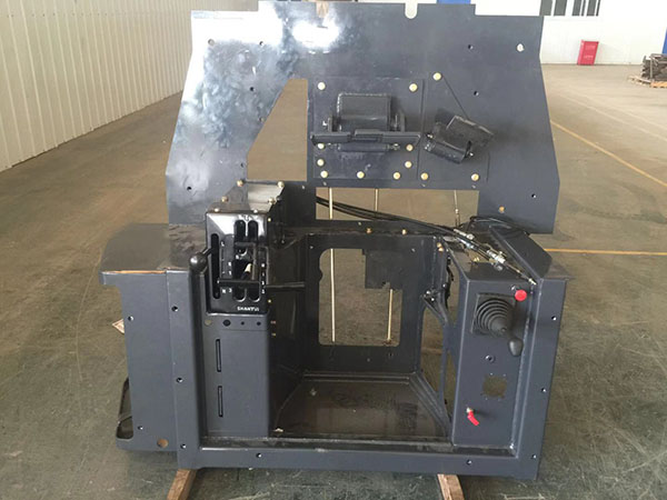 山推地板架總成操縱總成