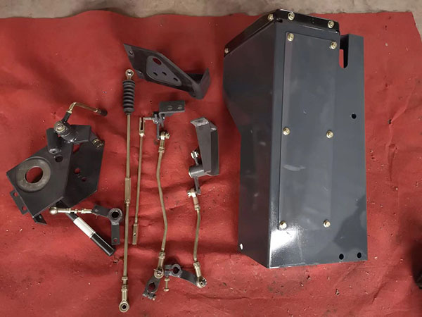 變速操縱桿聯(lián)動機構操縱箱